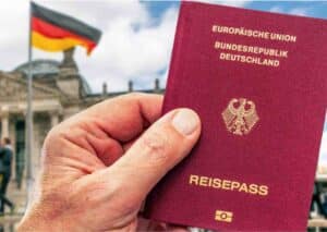 عقد عمل في ألمانيا براتب شهري 5300 يورو شامل الإقامة